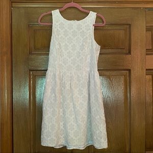 White sundress flower lace (fully lined)